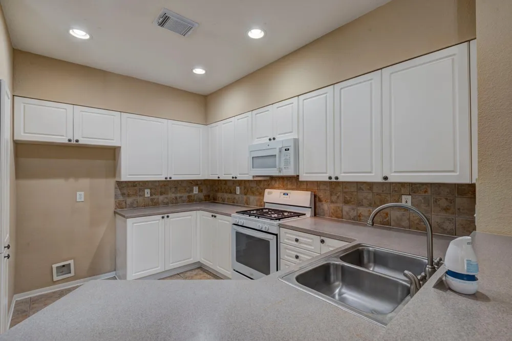 26 Stone Creek Place The Woodlands, TX 77382