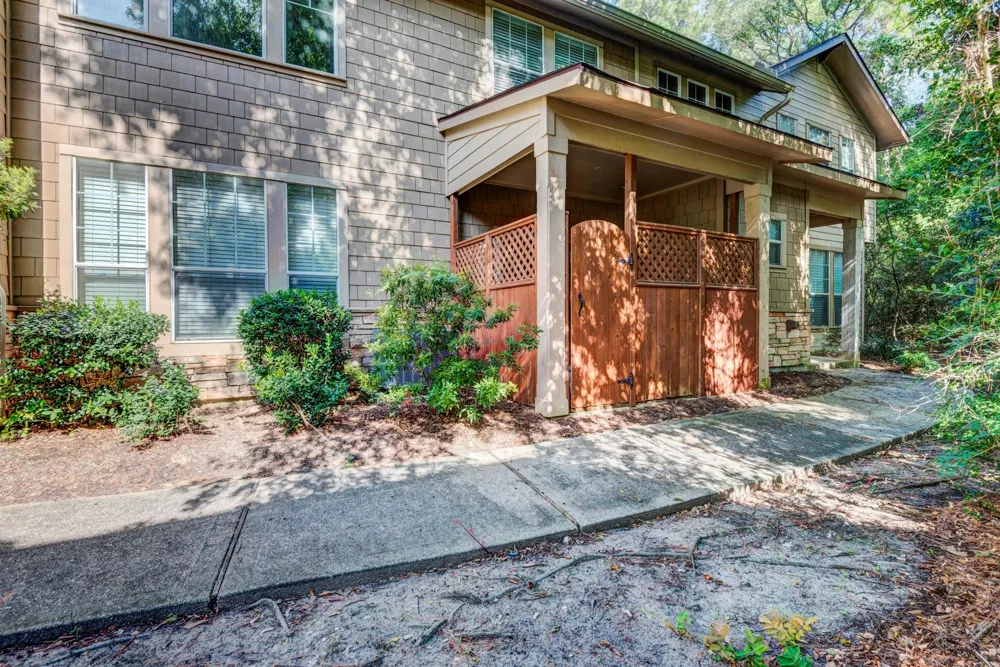 26 Stone Creek Place The Woodlands, TX 77382