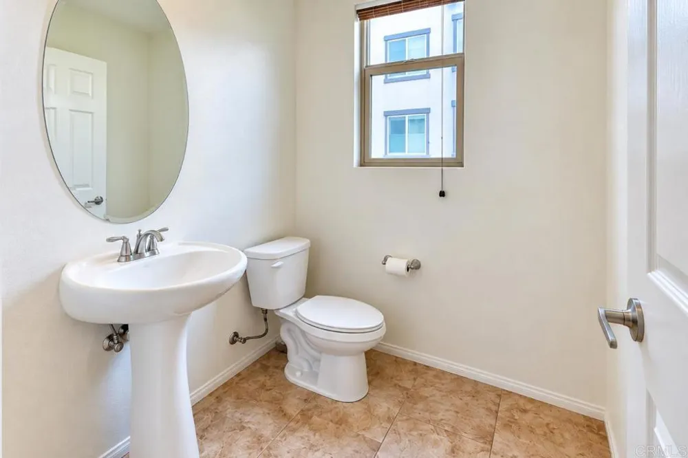 2411 Verano Vista, CA 92084