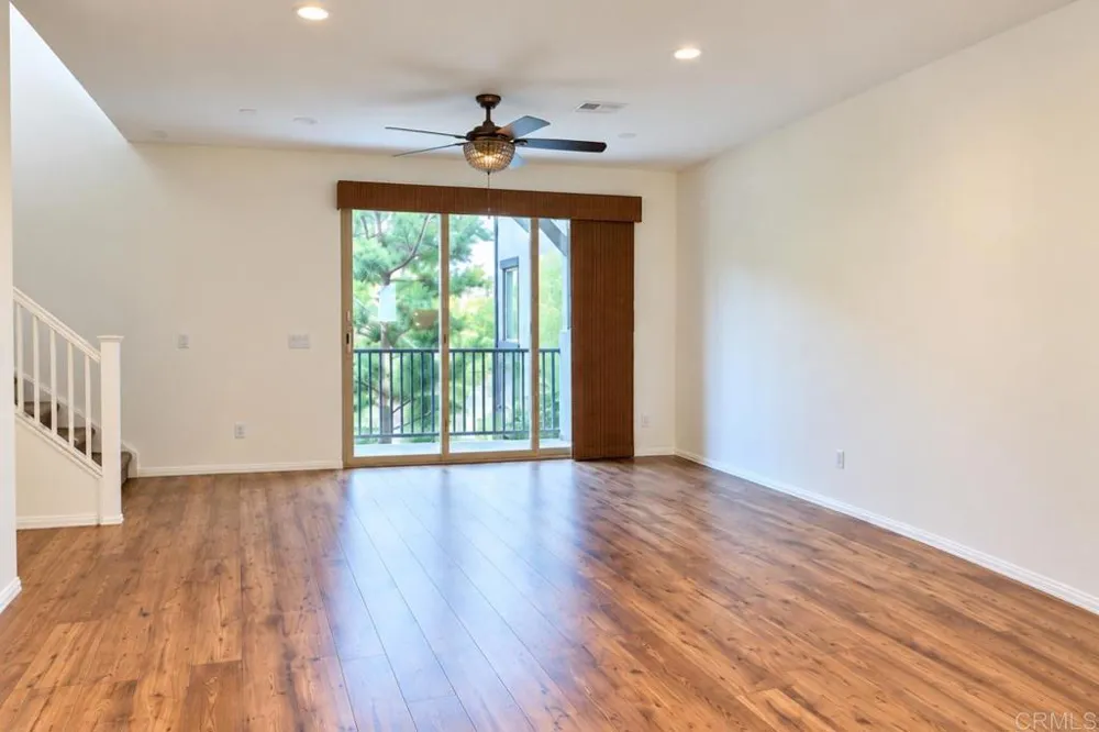 2411 Verano Vista, CA 92084