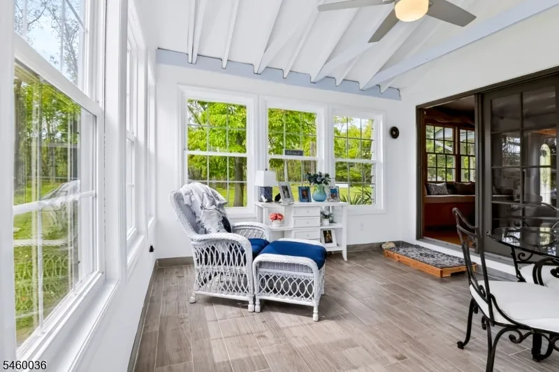 7 Pinewood Ct Raritan, NJ 08822