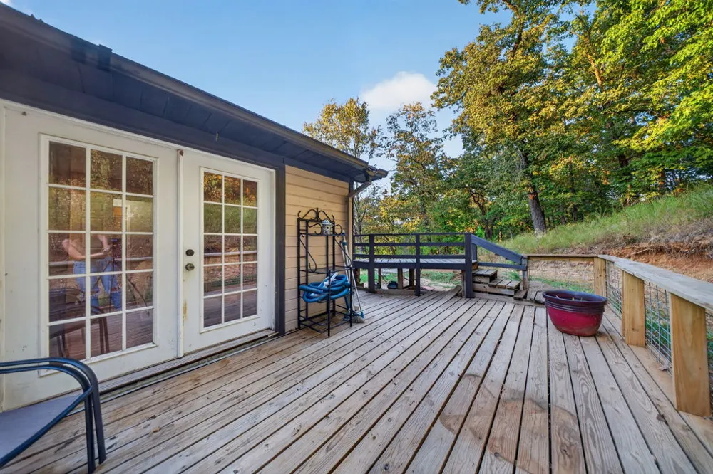 11725 S 437 ROAD Locust Grove, OK 74352