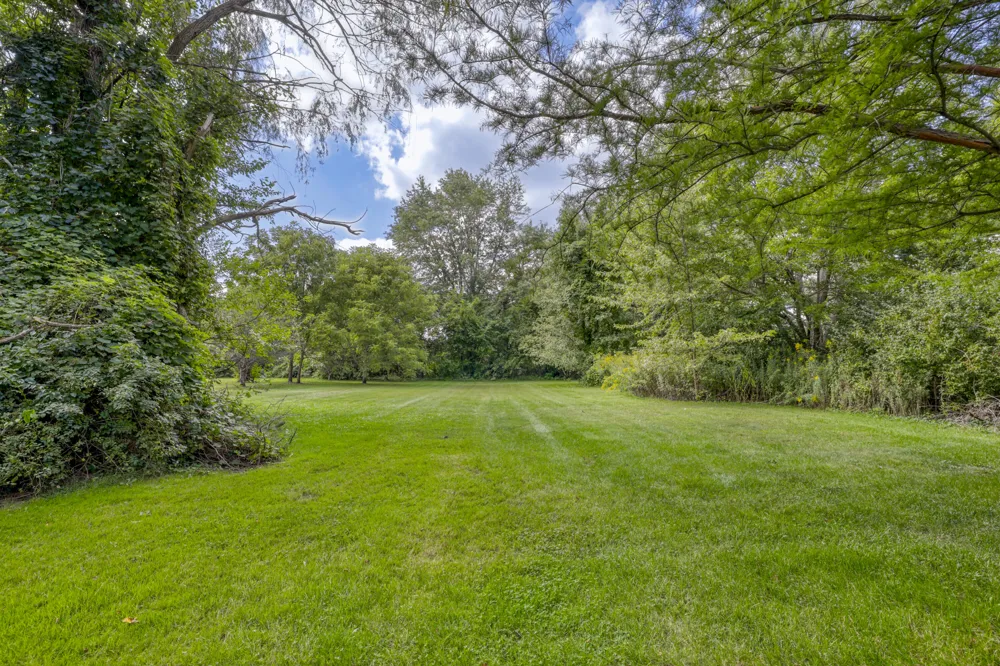 20300 Inkster Road Huron Charter Township, MI 48174