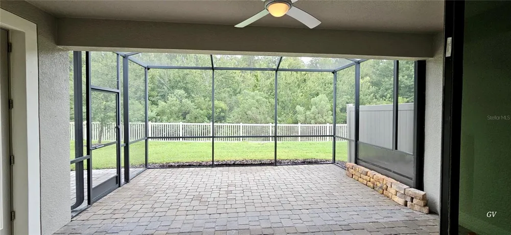 19379 HAWK VALLEY DRIVE Tampa, FL 33647