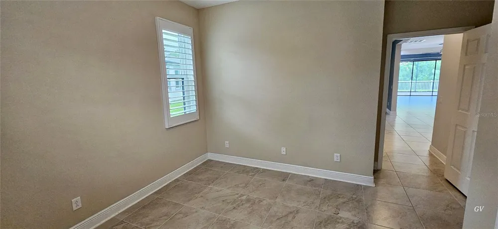 19379 HAWK VALLEY DRIVE Tampa, FL 33647