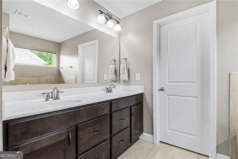 1935 Bromwick CT Cumming, GA 30040