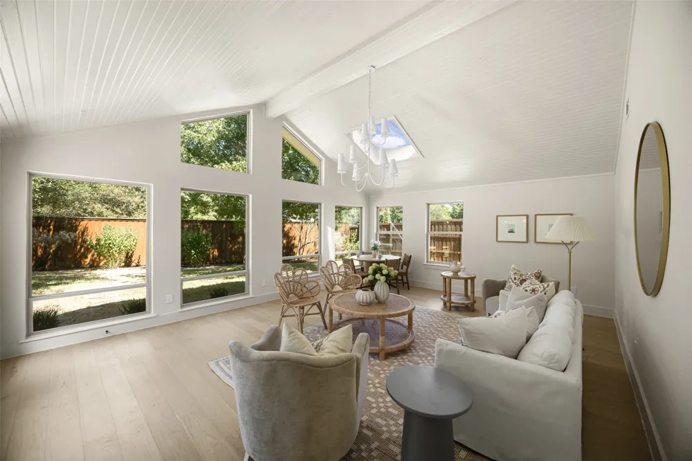 3777 Duchess Trail Dallas, TX 75229