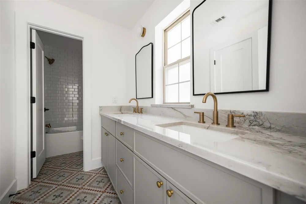 3777 Duchess Trail Dallas, TX 75229