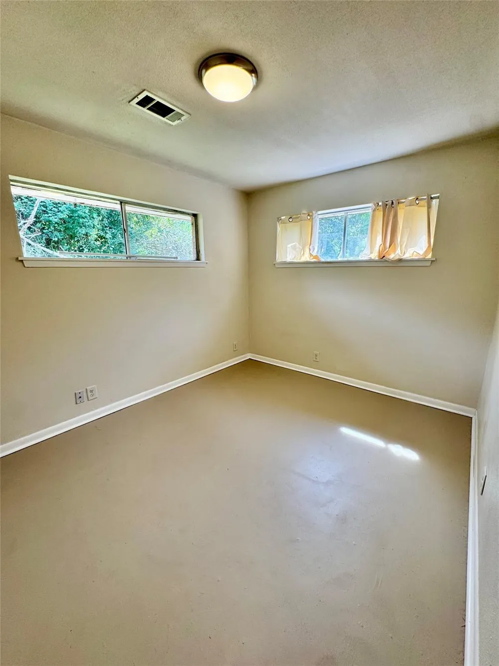441 County Road 219 Angleton, TX 77515