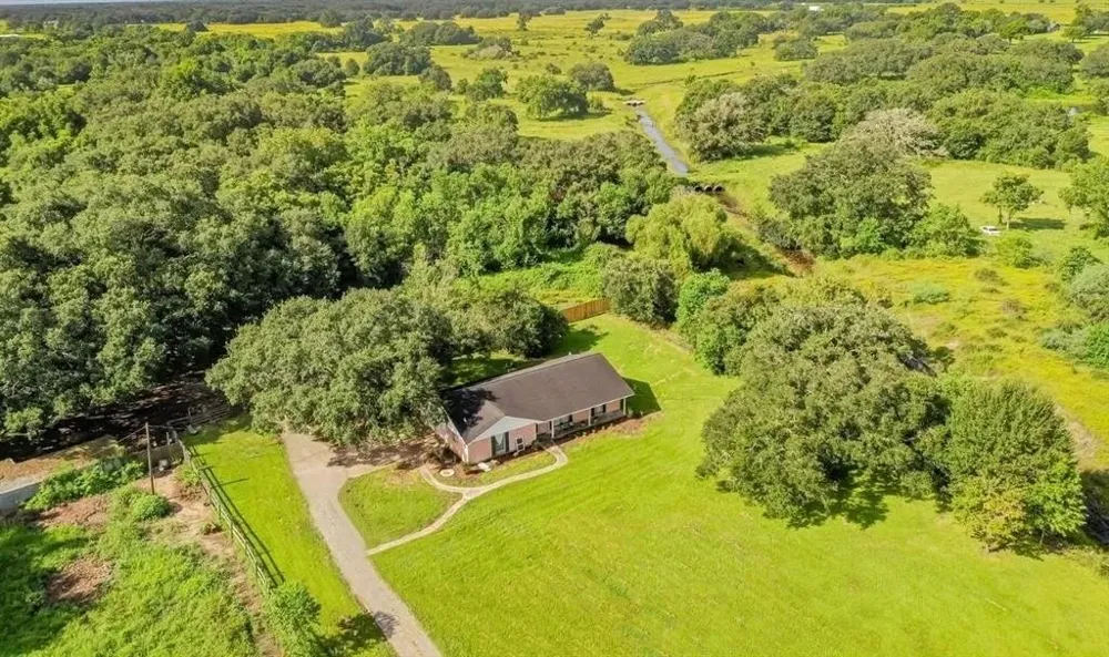 441 County Road 219 Angleton, TX 77515