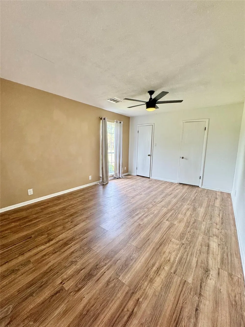 441 County Road 219 Angleton, TX 77515