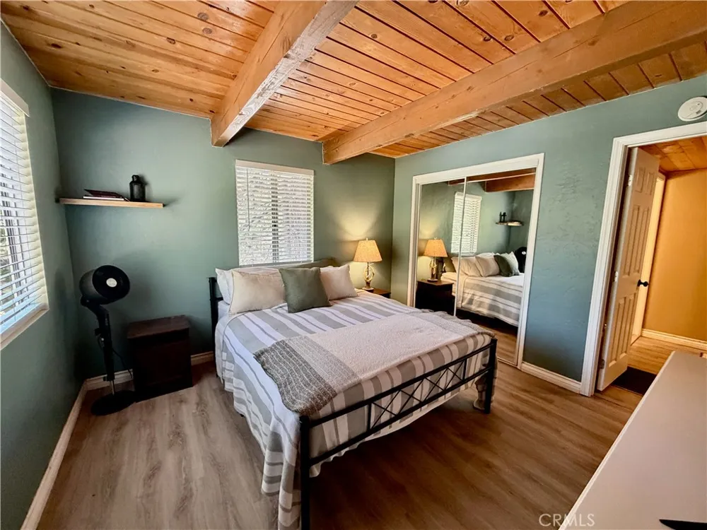 2294 Deep Creek Arrowbear, CA 92382
