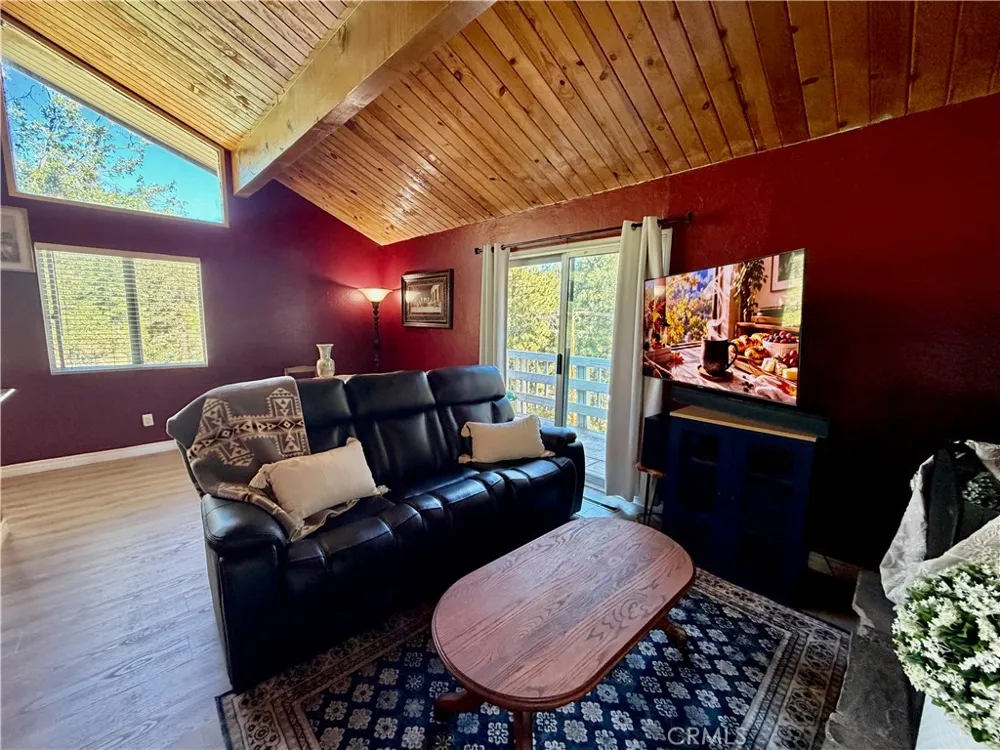 2294 Deep Creek Arrowbear, CA 92382