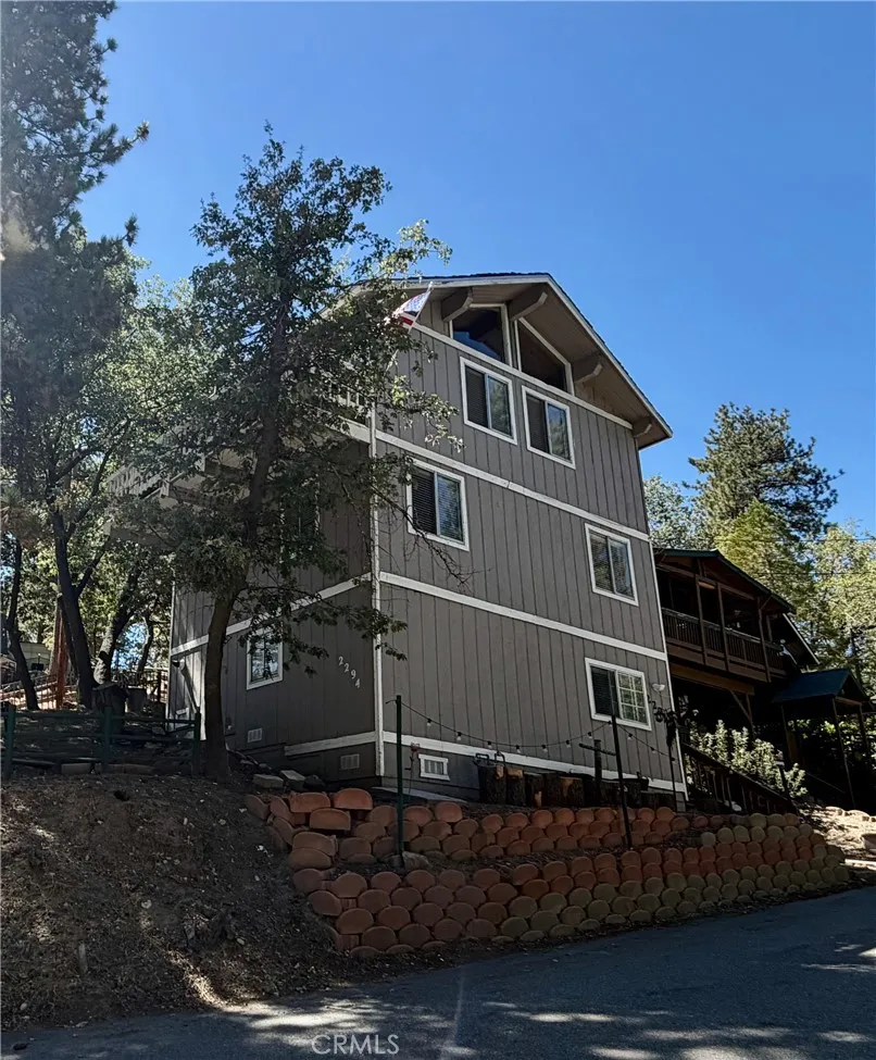 2294 Deep Creek Arrowbear, CA 92382