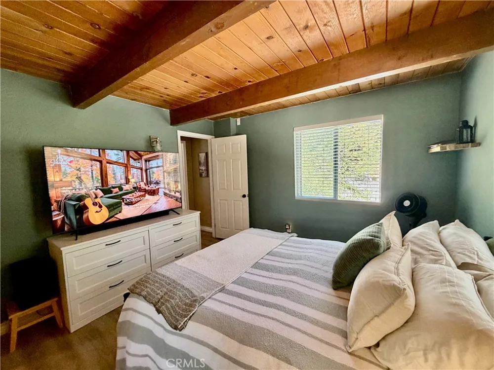 2294 Deep Creek Arrowbear, CA 92382