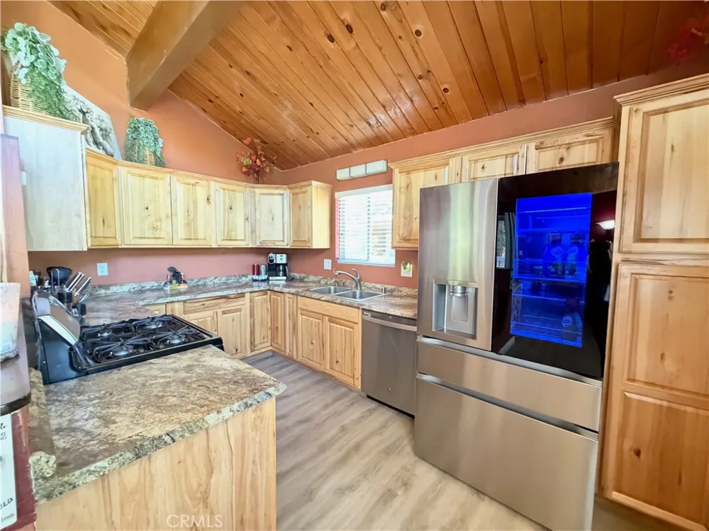 2294 Deep Creek Arrowbear, CA 92382