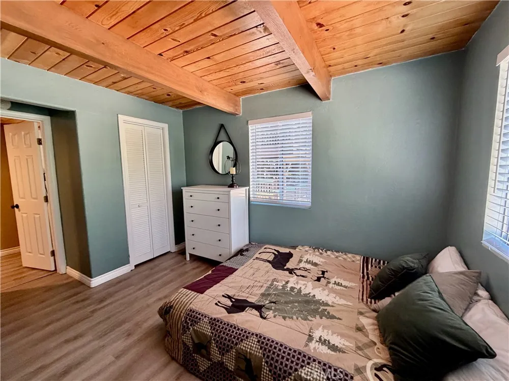 2294 Deep Creek Arrowbear, CA 92382
