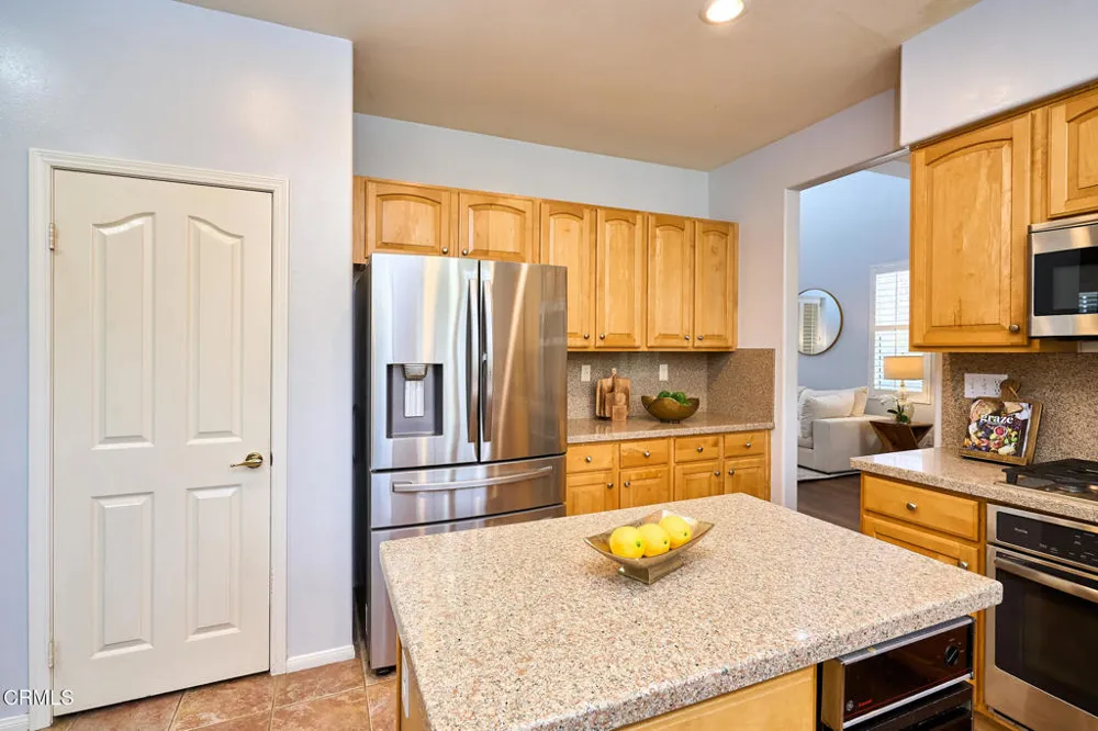 415 Caliente Way Oxnard, CA 93036