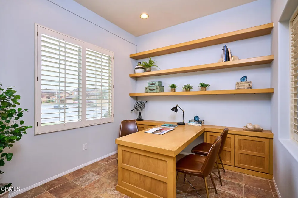 415 Caliente Way Oxnard, CA 93036