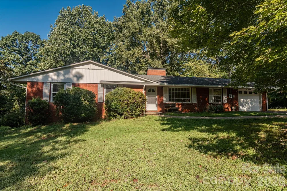 235 Landis Road Marion, NC 28752