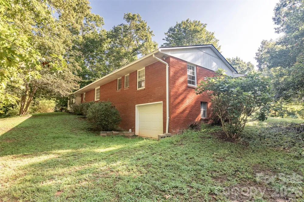 235 Landis Road Marion, NC 28752