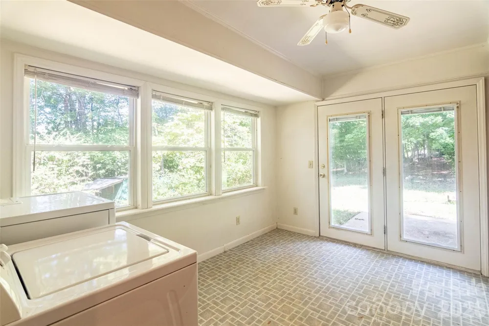 235 Landis Road Marion, NC 28752