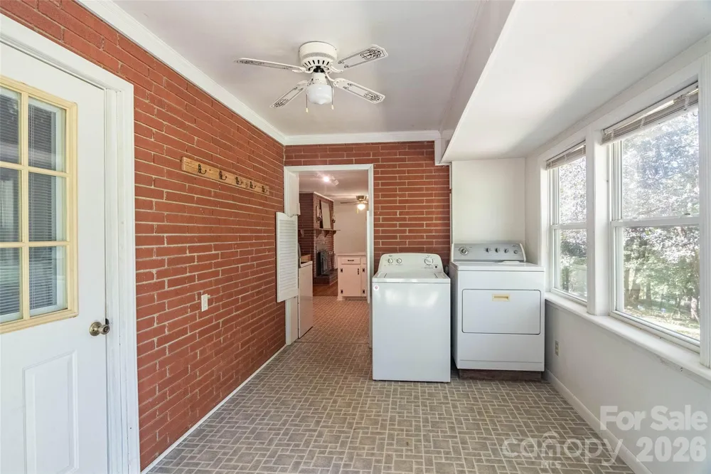 235 Landis Road Marion, NC 28752
