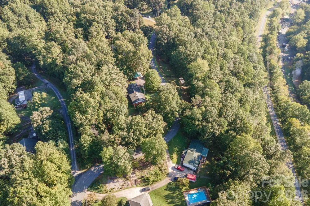 235 Landis Road Marion, NC 28752