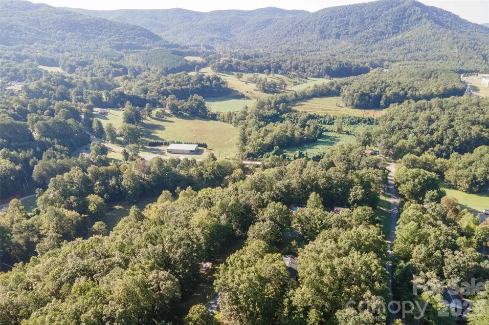 235 Landis Road Marion, NC 28752