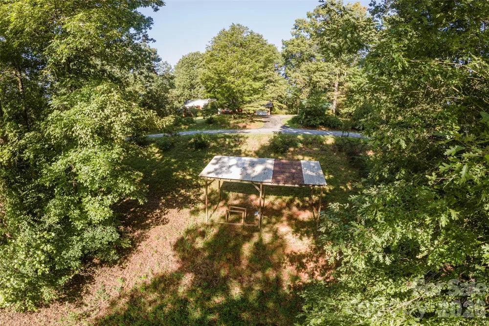 235 Landis Road Marion, NC 28752