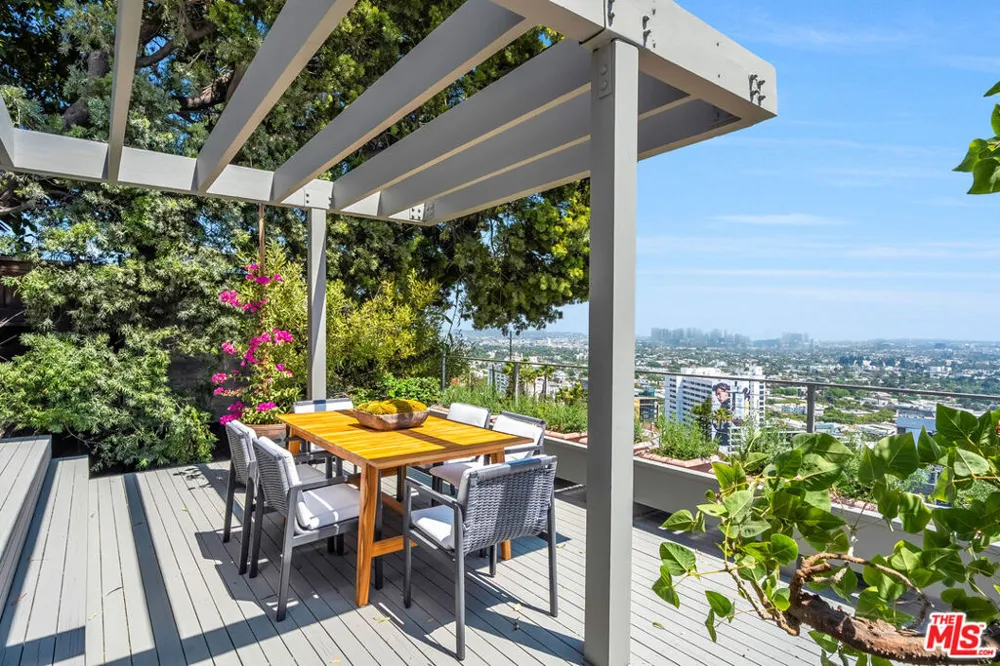 1394 Miller Drive Los Angeles, CA 90069