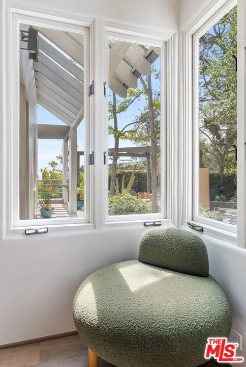 1394 Miller Drive Los Angeles, CA 90069