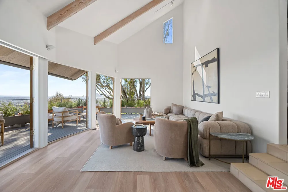 1394 Miller Drive Los Angeles, CA 90069