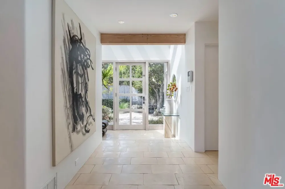 1394 Miller Drive Los Angeles, CA 90069
