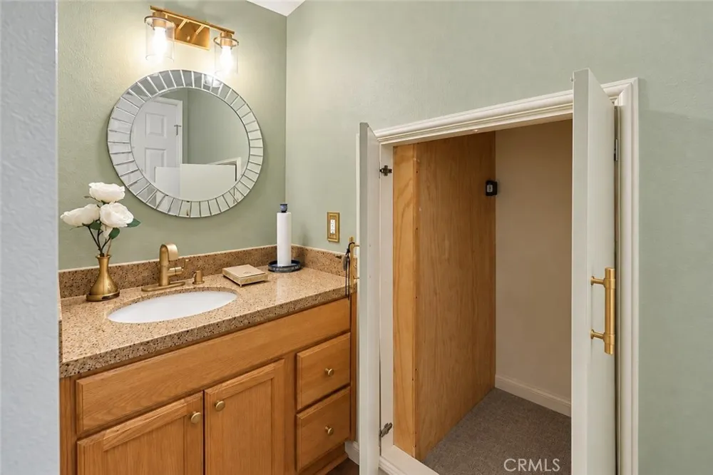 2607 Dove Creek Lane #B Pasadena, CA 91107
