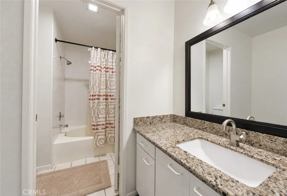 2607 Dove Creek Lane #B Pasadena, CA 91107