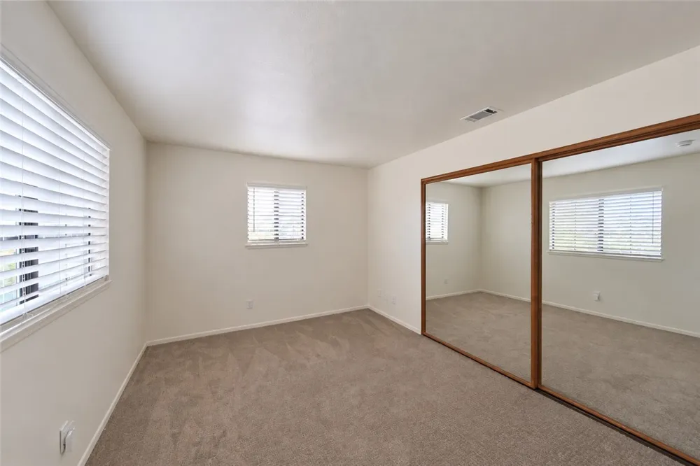 2607 Dove Creek Lane #B Pasadena, CA 91107