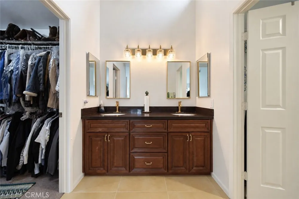 2607 Dove Creek Lane #B Pasadena, CA 91107