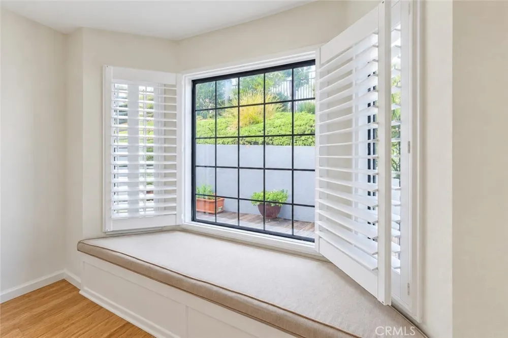 2607 Dove Creek Lane #B Pasadena, CA 91107