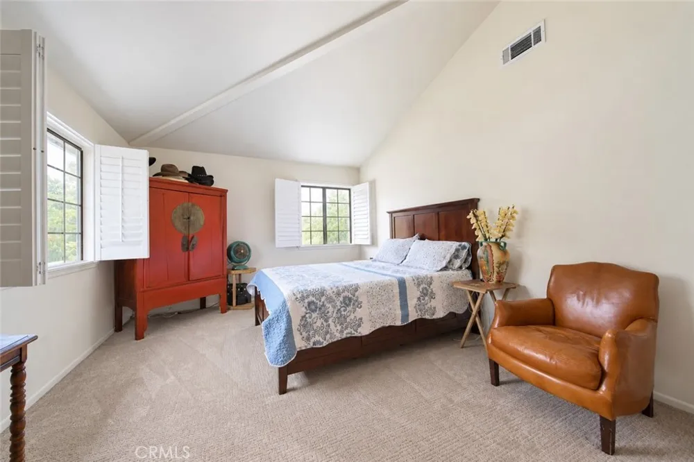2607 Dove Creek Lane #B Pasadena, CA 91107