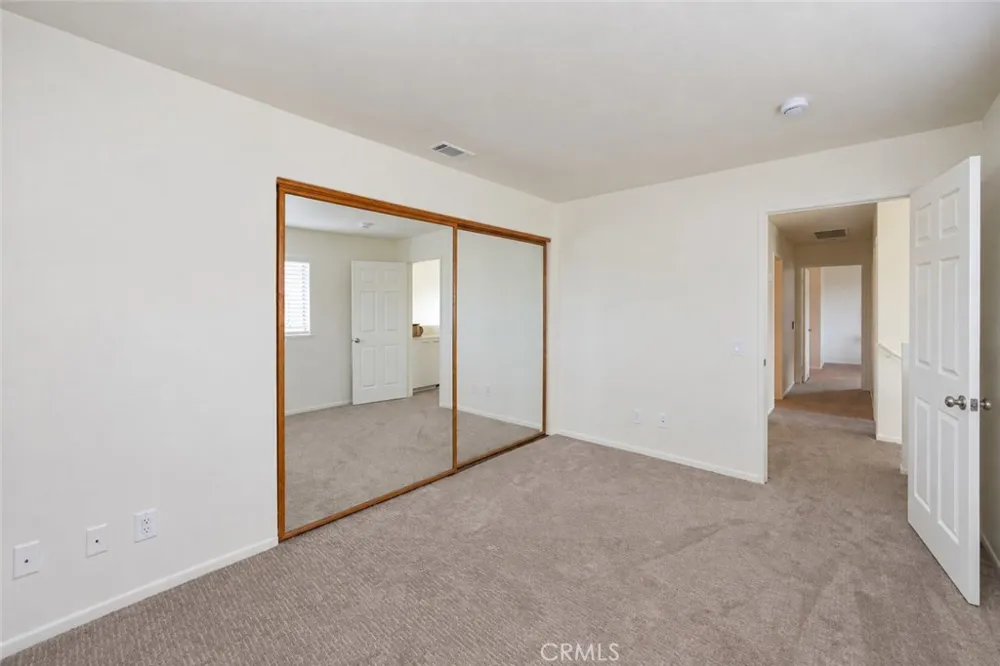 2607 Dove Creek Lane #B Pasadena, CA 91107