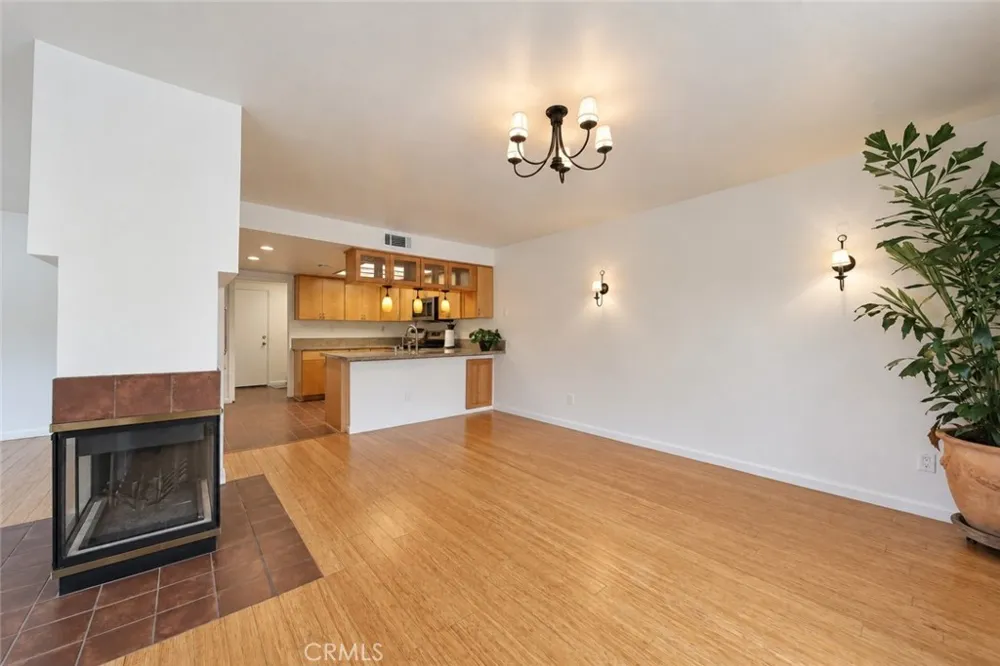 2607 Dove Creek Lane #B Pasadena, CA 91107