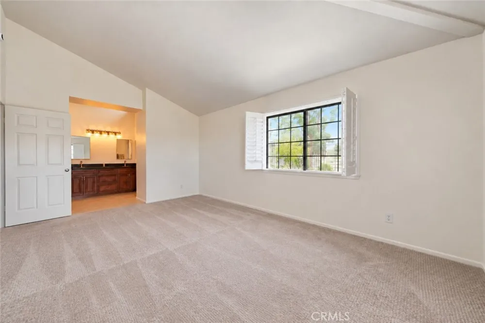 2607 Dove Creek Lane #B Pasadena, CA 91107
