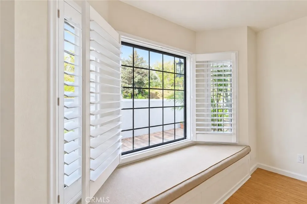 2607 Dove Creek Lane #B Pasadena, CA 91107