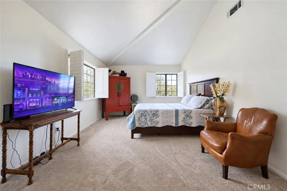 2607 Dove Creek Lane #B Pasadena, CA 91107