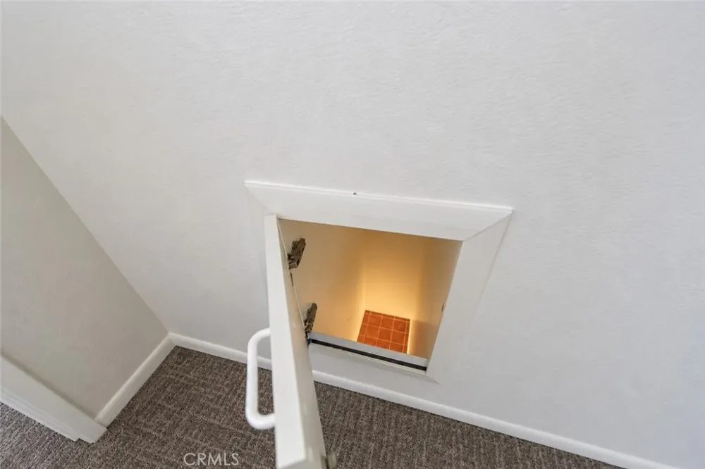 2607 Dove Creek Lane #B Pasadena, CA 91107