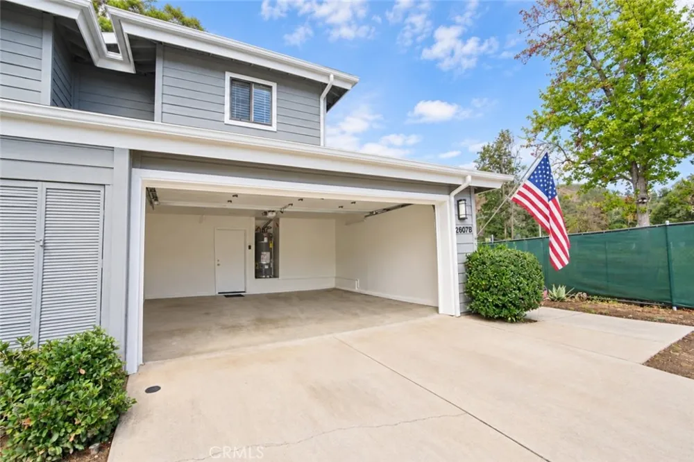 2607 Dove Creek Lane #B Pasadena, CA 91107