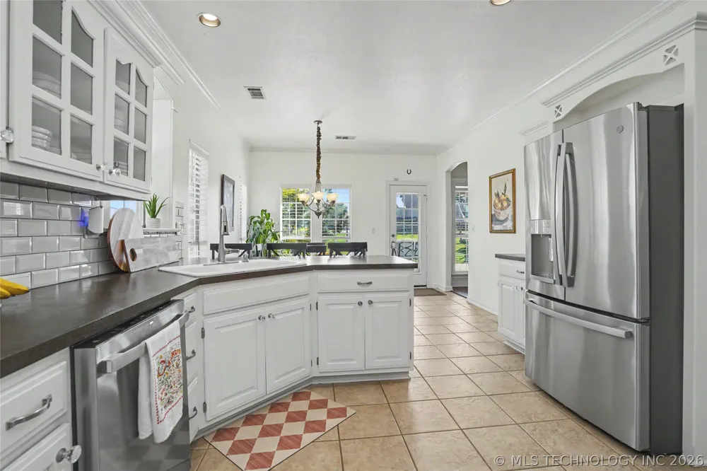 3701 Oak Avenue Broken Arrow, OK 74012