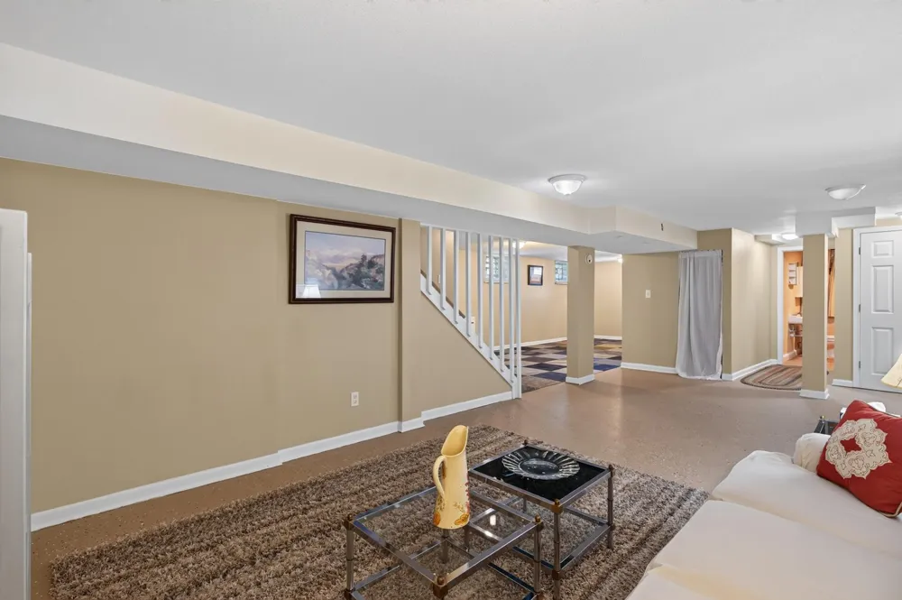 3715 Douglas Drive Crystal, MN 55422