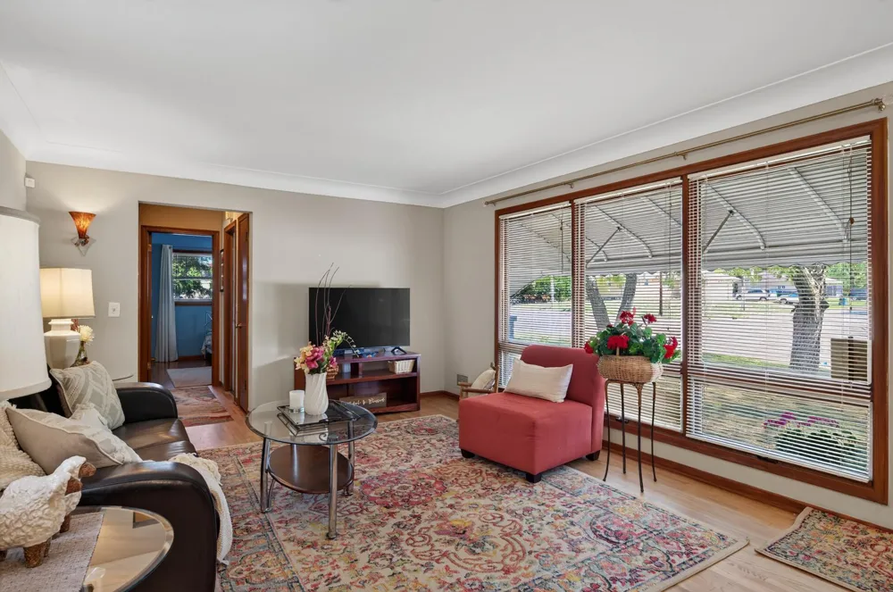 3715 Douglas Drive Crystal, MN 55422